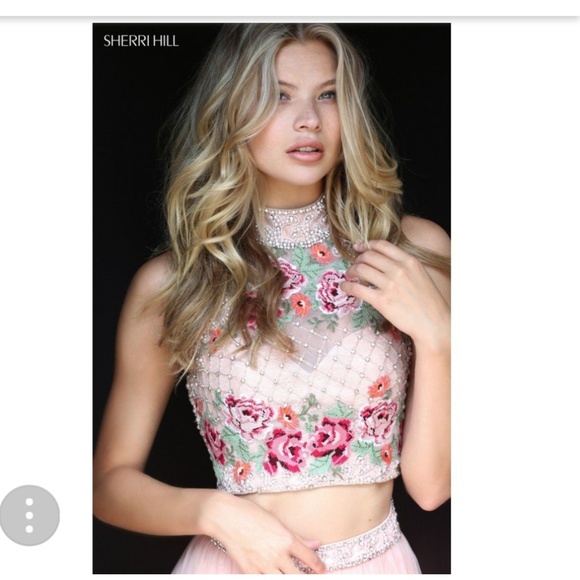 Sherri Hill Prom Dress - Picture 2 of 4